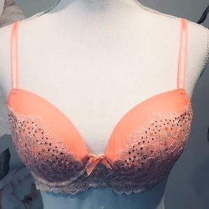 Victoria’s Secret Dream Angels Demi 36B Neon Peach